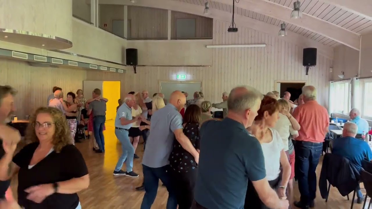 Av hela mitt hjärta med Alan Johansen på tirsdagsdansen 29.8 Dansnytt Egil Lasse Stefanz låt