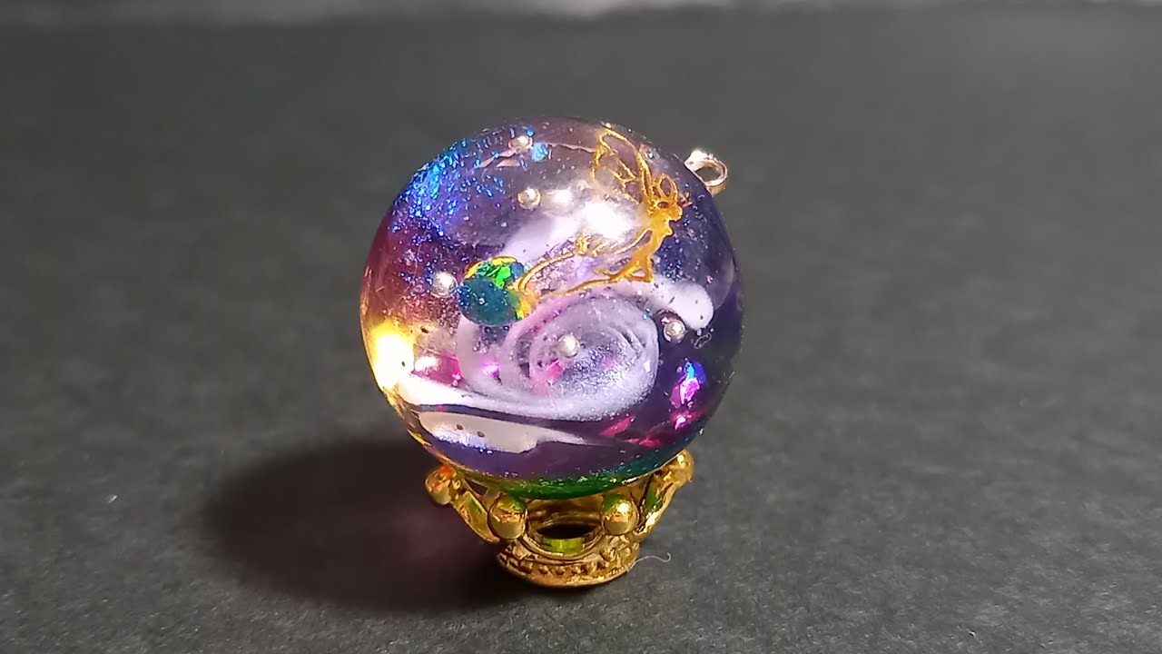 UVレジン 妖精と渦の宇宙玉作ってみた　resin