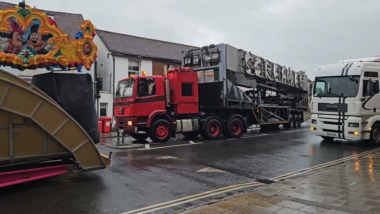 The Funfair has Arrived....Thame Fair Rides Pull On September 2023 #funfair #funfairs #funfairsuk