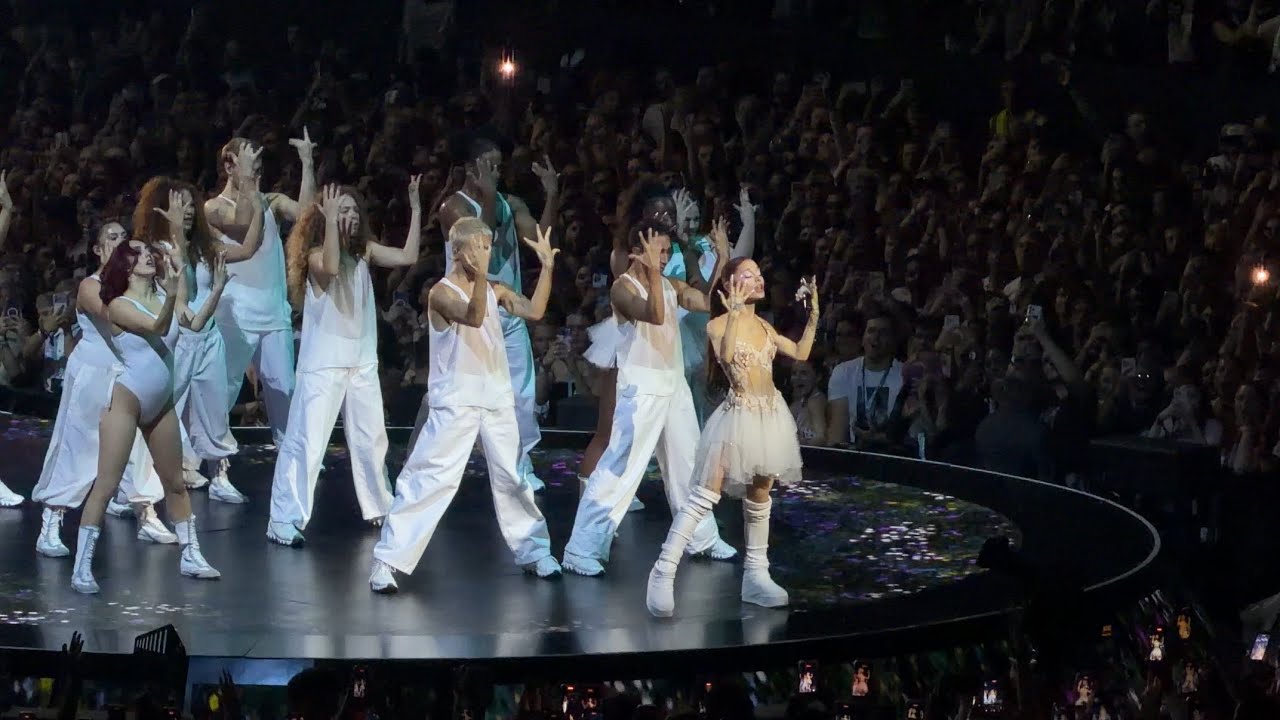 Ariana grande eternal sunshine tour London 31/8 full concert 4K (freak, warning signs, like i do)