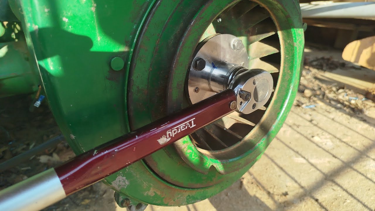 Flywheel Repair on a Tractor – Machining a Custom Hub and Final Assembly