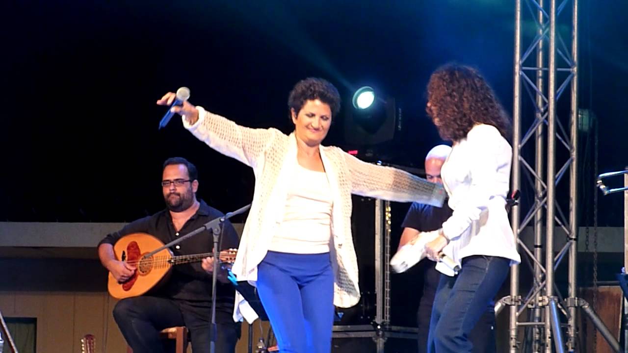 Ελευθερία Αρβανιτάκη - Αλκηστις Πρωτοψάλτη - Τον έρωτα ρωτάω -Να 'ταν η χαρά οικόπεδο - Live