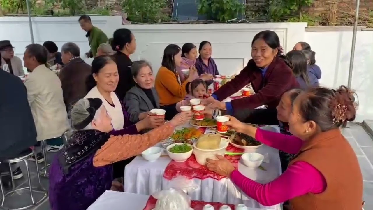 Mừng nhà mới và bữa tiệc tất niên gia đình anh chị Sỹ - Lý.