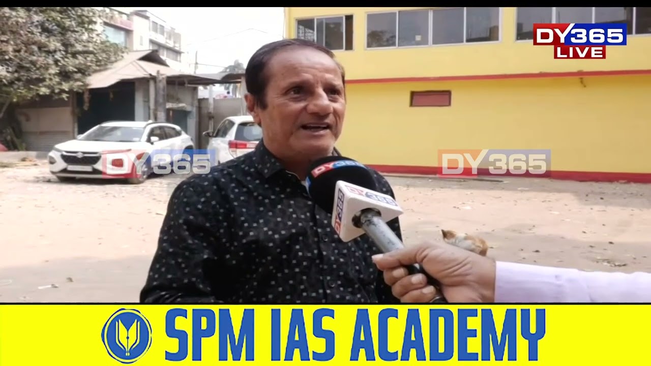 গুৱাহাটীৰ নেহৰু ষ্টেডিয়ামৰ ৰাধাগোবিন্দ বৰুৱা ক্ৰীড়া প্ৰকল্পৰ কাম চলি আছে।