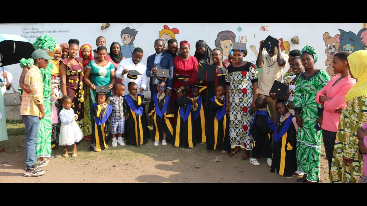 Iyumvire ubuhanga butangaje bw'abana basoje amasomo mu ishuri rya Ecole Maternelle Agape de Rubavu