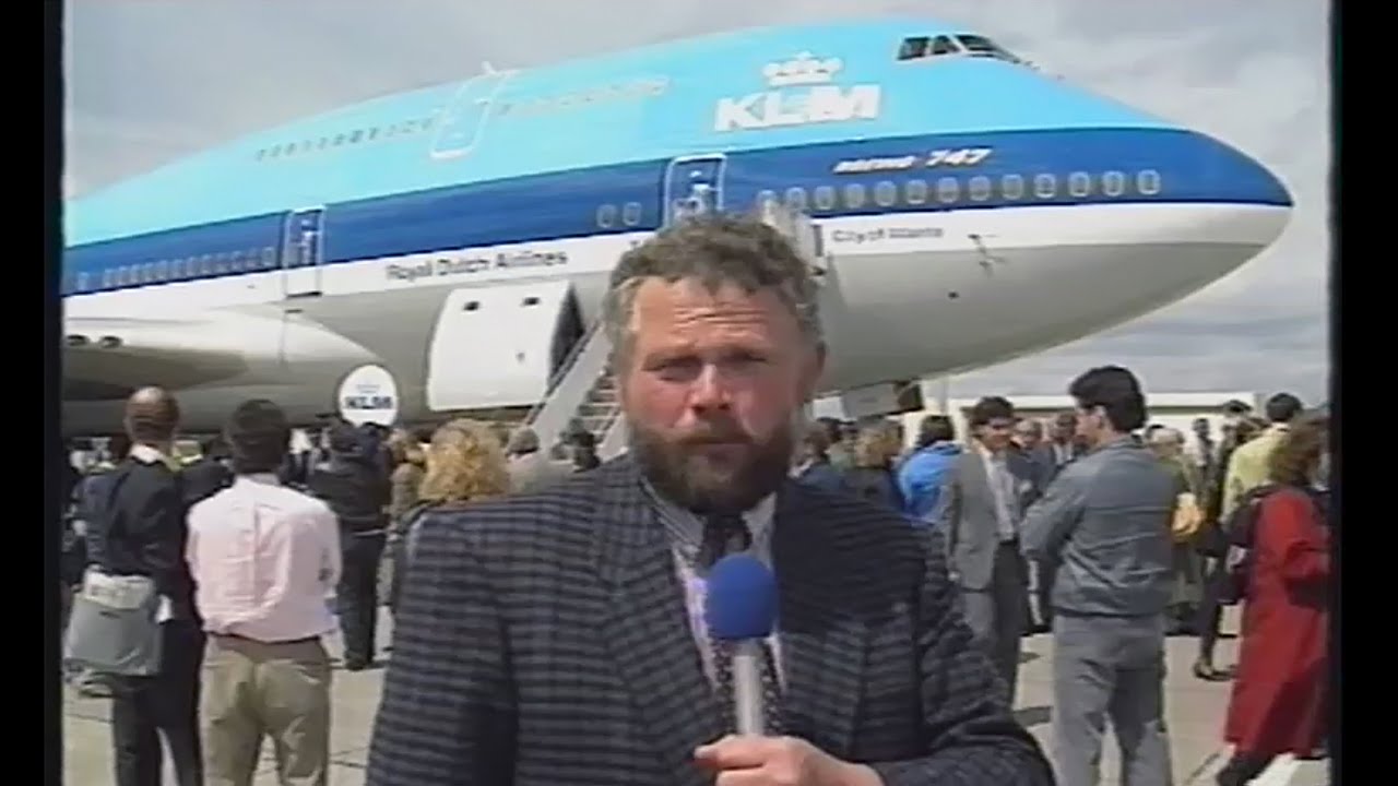 1989 - Aflevering eerste KLM Boeing 747-400 (PH-BFA)