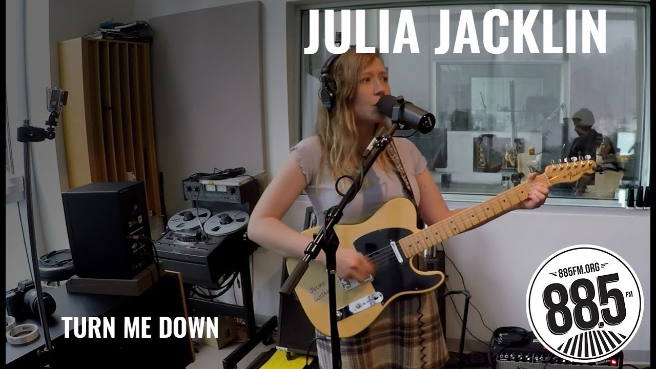 Julia Jacklin || Live @ 885FM || 