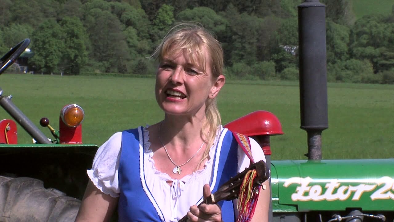KAPESNÍ KAPELA KAPKA - U tří louží