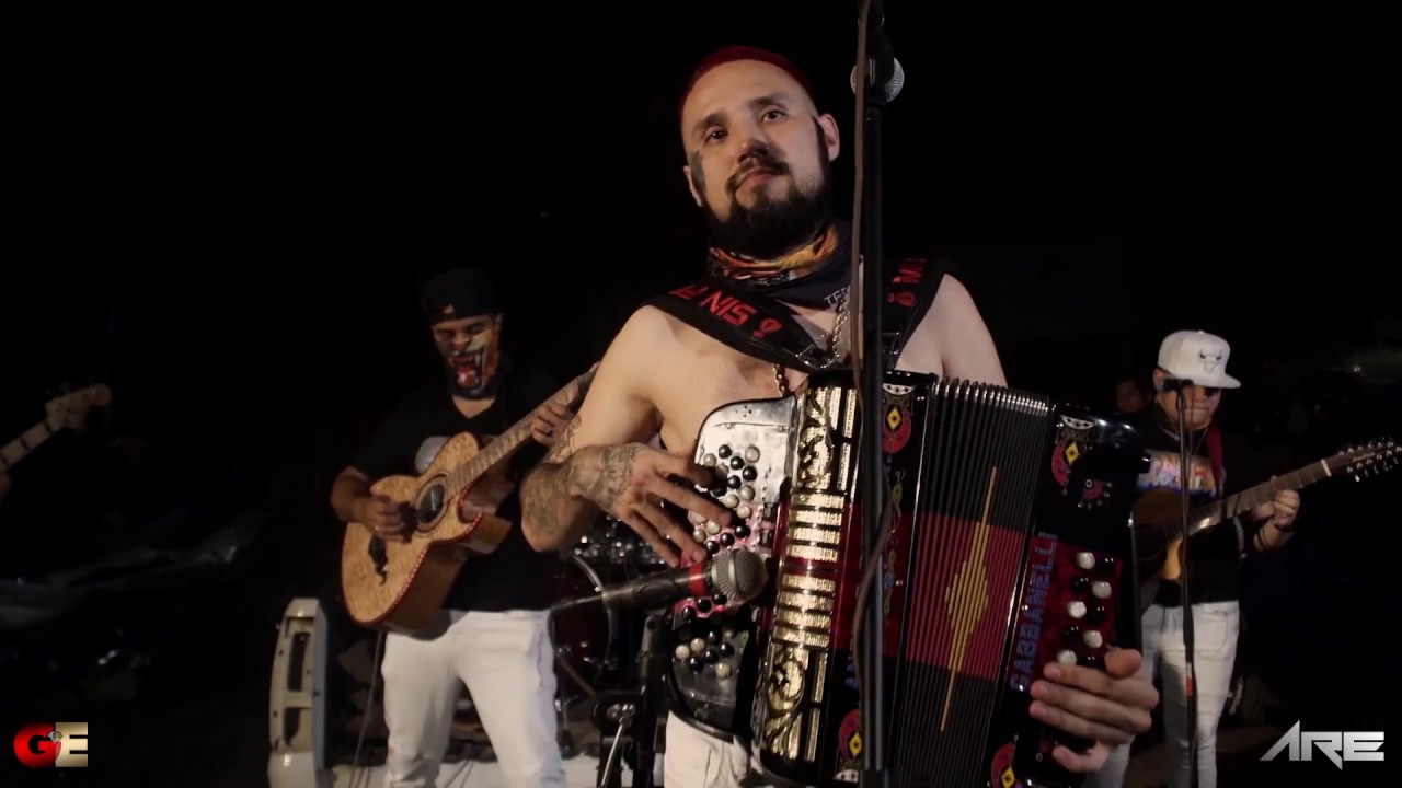 Nuevo R&eacute;gimen Ft. Buffalo- De Las Calles a Las Avenidas [Inedita En Vivo] 2109