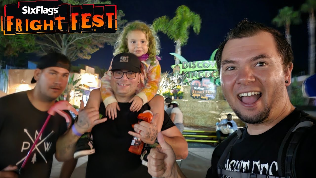 Six Flags Discovery Kingdom's Fright Fest 2024!! Mazes, drinks, and great company!