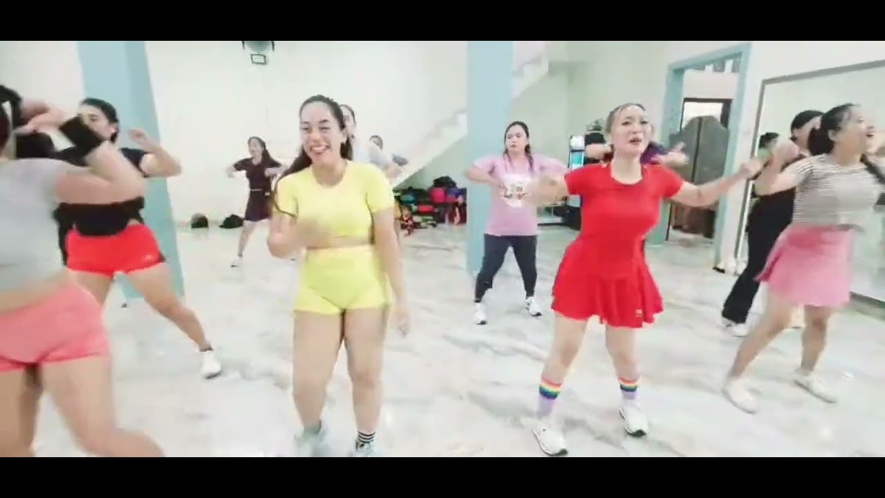 Aerobic dance gaya lincah #kabtegal #dance #kelasaerobicpemula 
