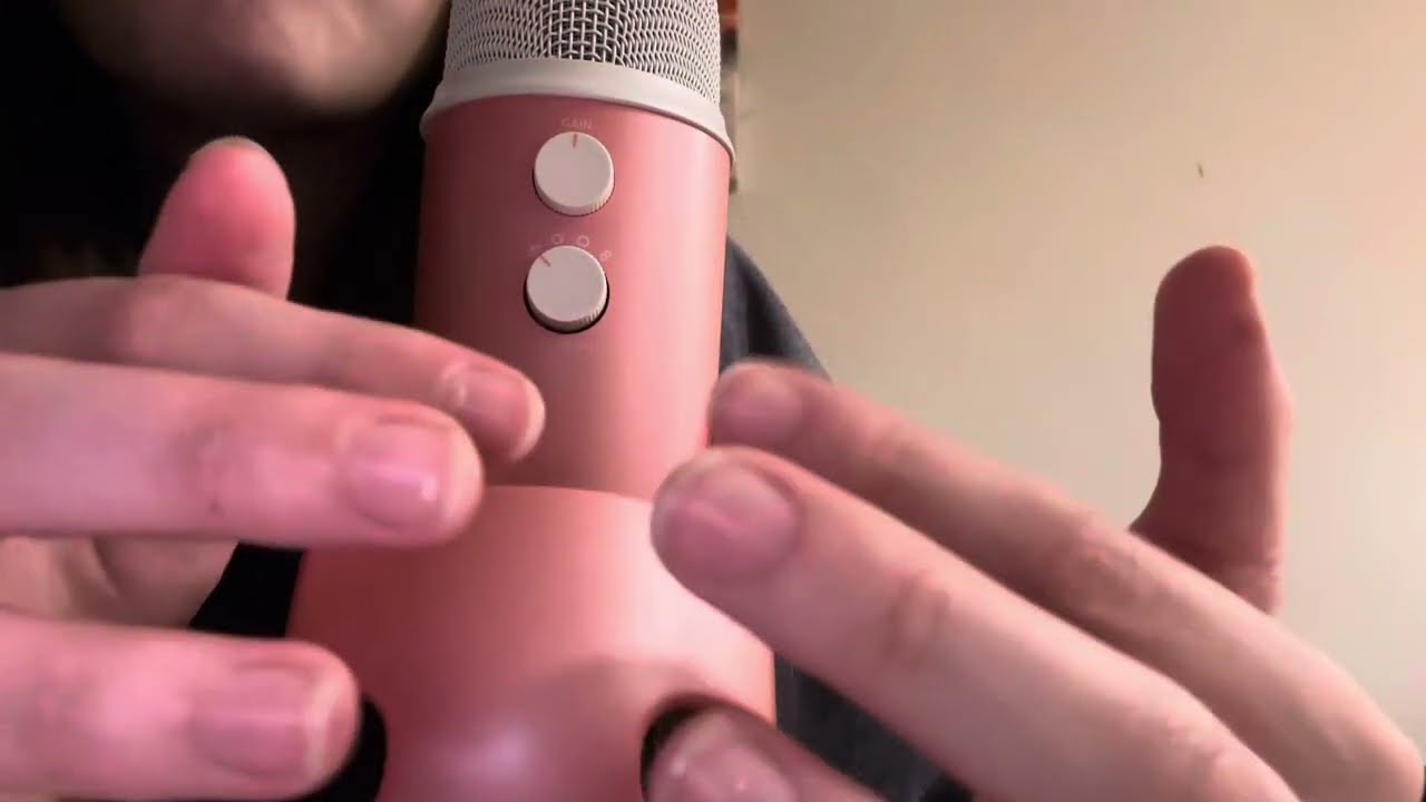 ASMR Mouth sounds Om nom noms (No talking)