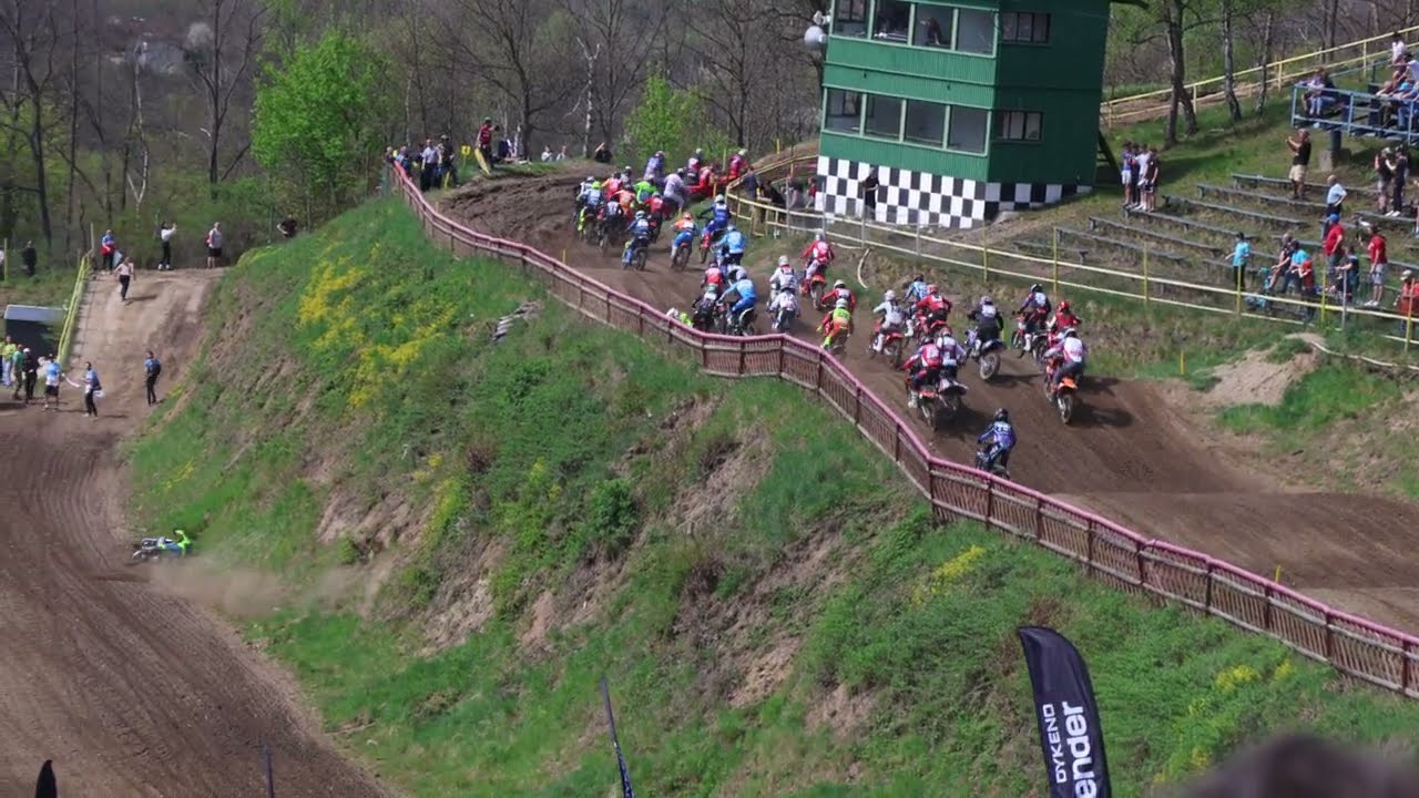 20.4.2025 MMČR MX - Loket nad Ohř&iacute; - Filip Matějec - crash