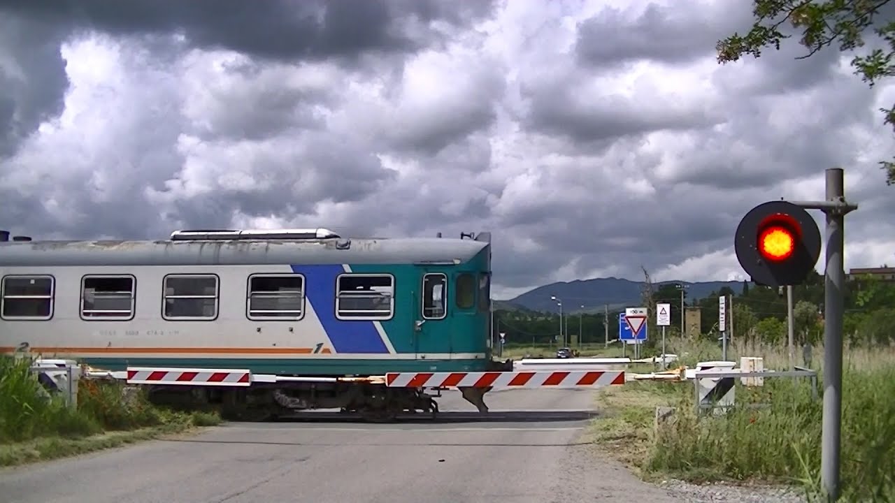 Spoorwegovergang Casino di Terra (I) // Railroad crossing // Passaggio a livello