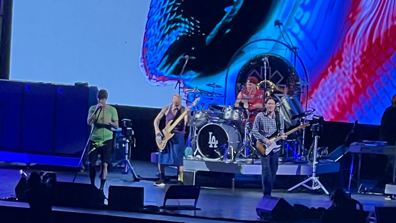 Red hot chili peppers Live in Osaka-Jo-hall “Carry me home”