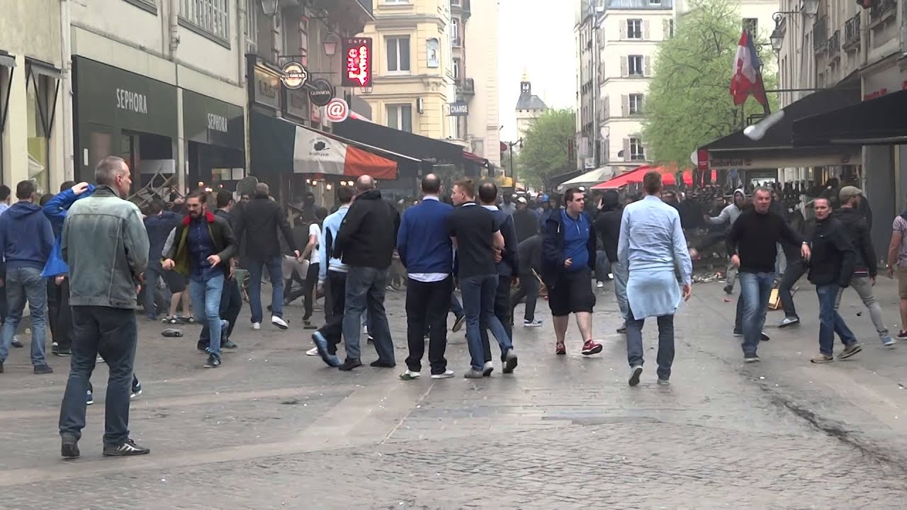 PSG - Chelsea Les halles - Fight Hooligan 02/04/14