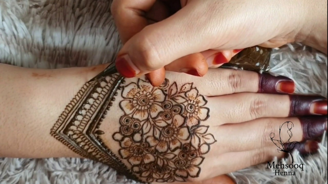 Florals and swirls Henna design | Simple mehndi design for Eid 2020