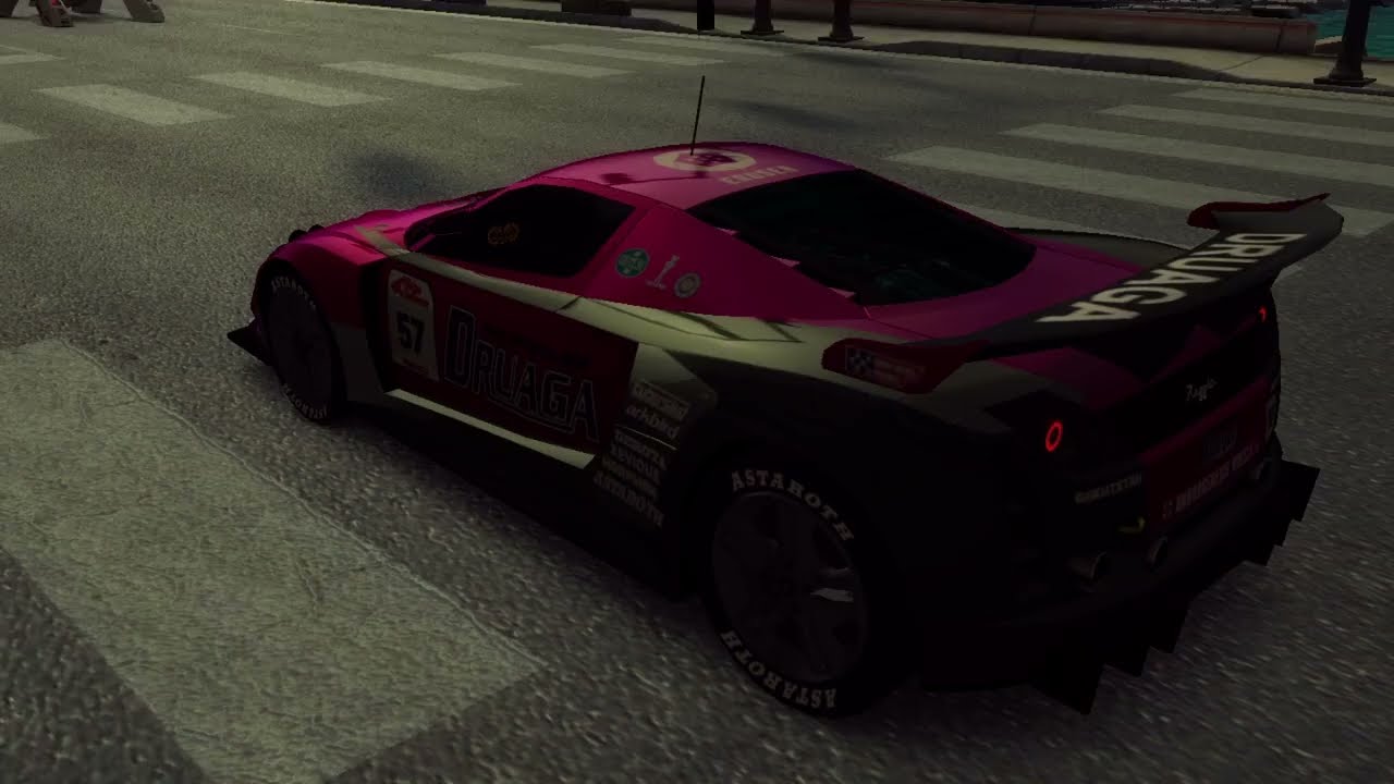 ¿2005? Ridge Racer 6 nos muestra la mejor generación de consolas sin duda alguna. 