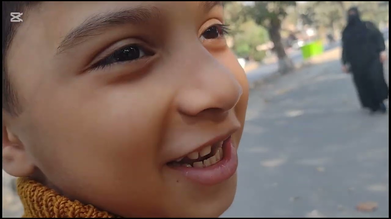 ABBAS NOSHAIR FUNNY VIDEO.