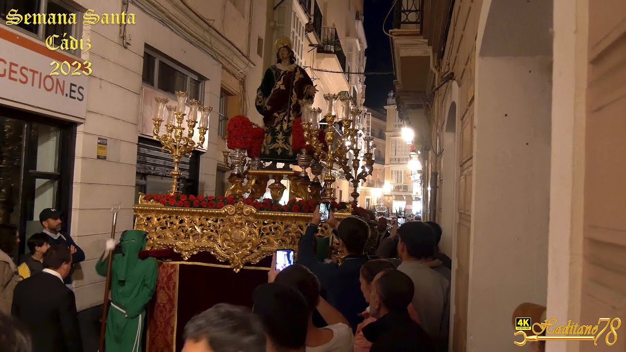 Semana Santa Cádiz 2023 San Juan Evangelista por calle Valverde