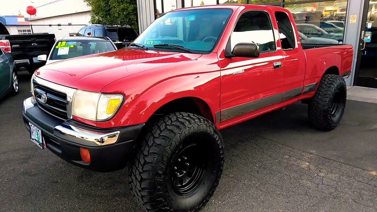 TOYOTA TACOMA SR5 4X4 V6 1999 года выпуска, БОЛЬШИЕ ШИНЫ.