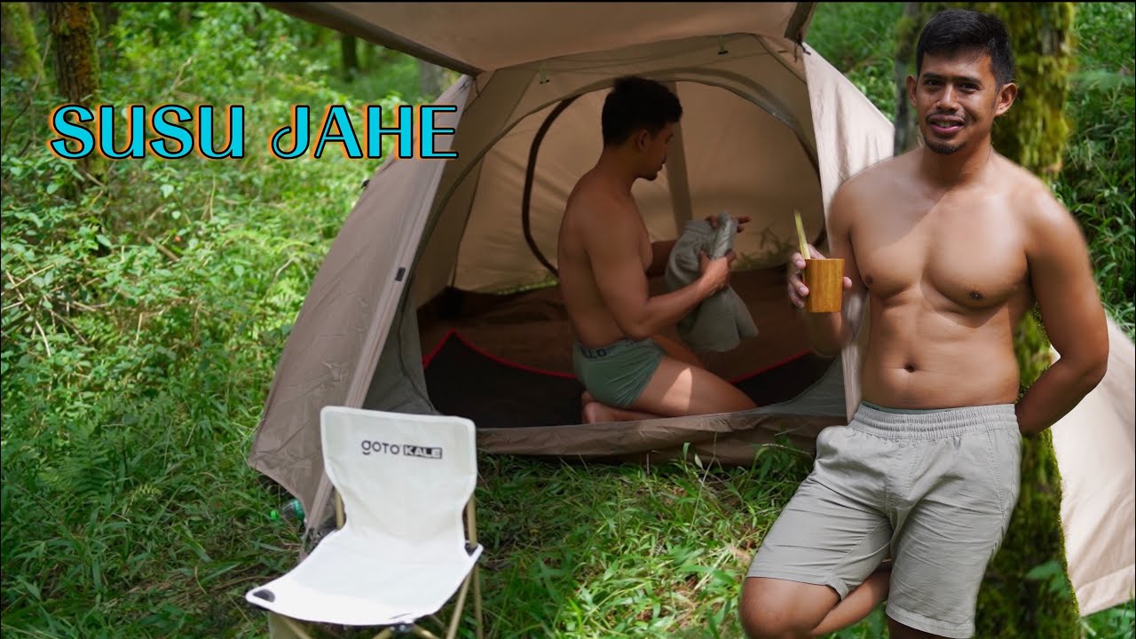 CAMPING, Membuat Pisang Goreng & Susu Jahe.