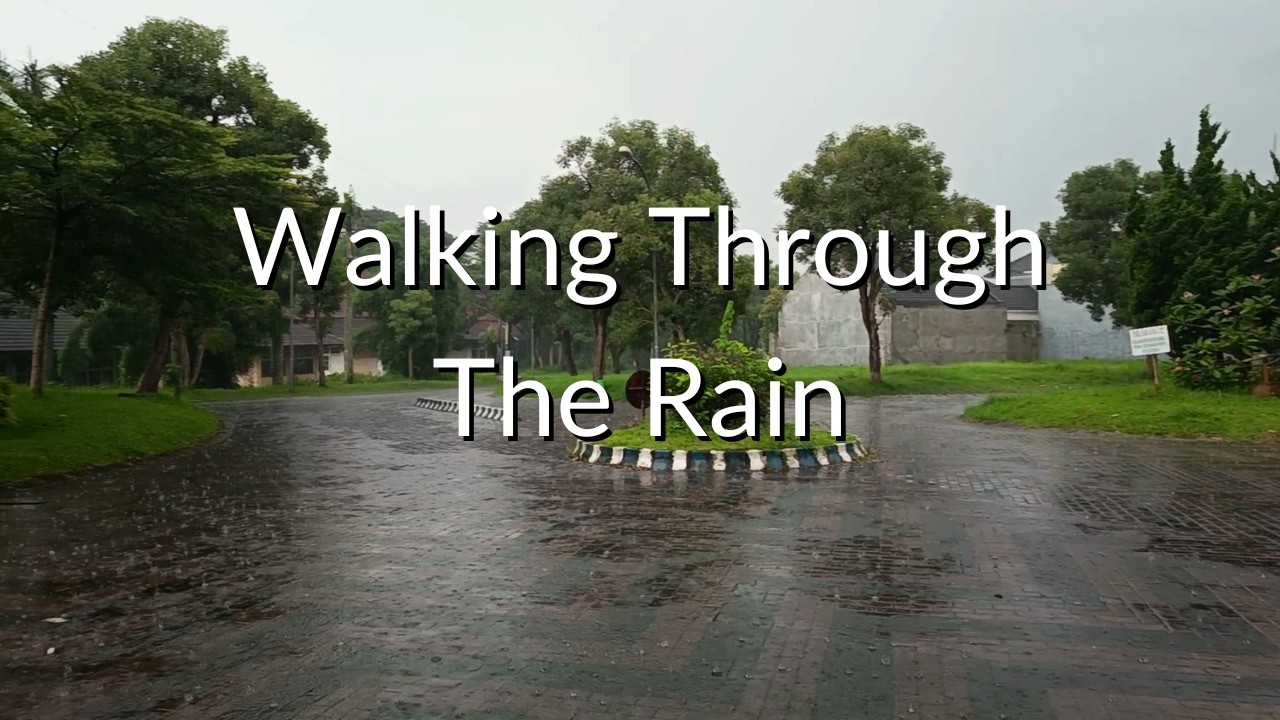 Rainy Evening Walk in Malang Highlands 🇮🇩 | Calm POV Walking in a Quiet Neighborhood