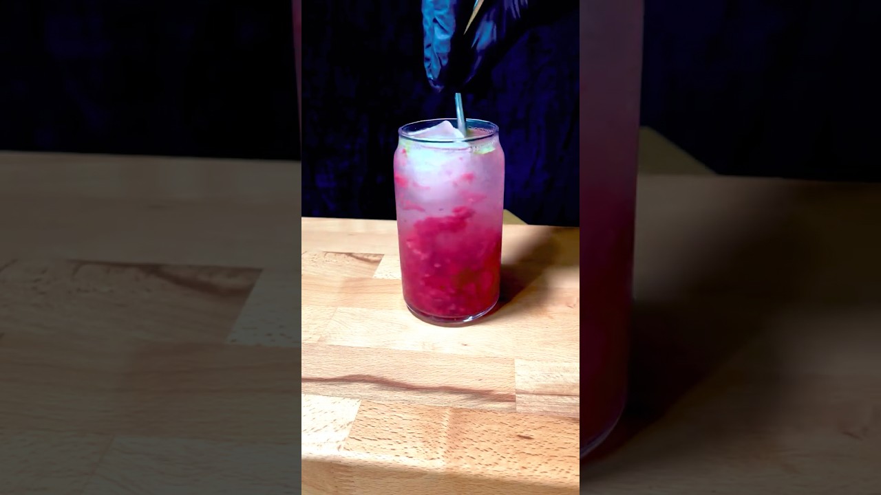 Healthy Raspberry Mint Soda 🍃 #shorts