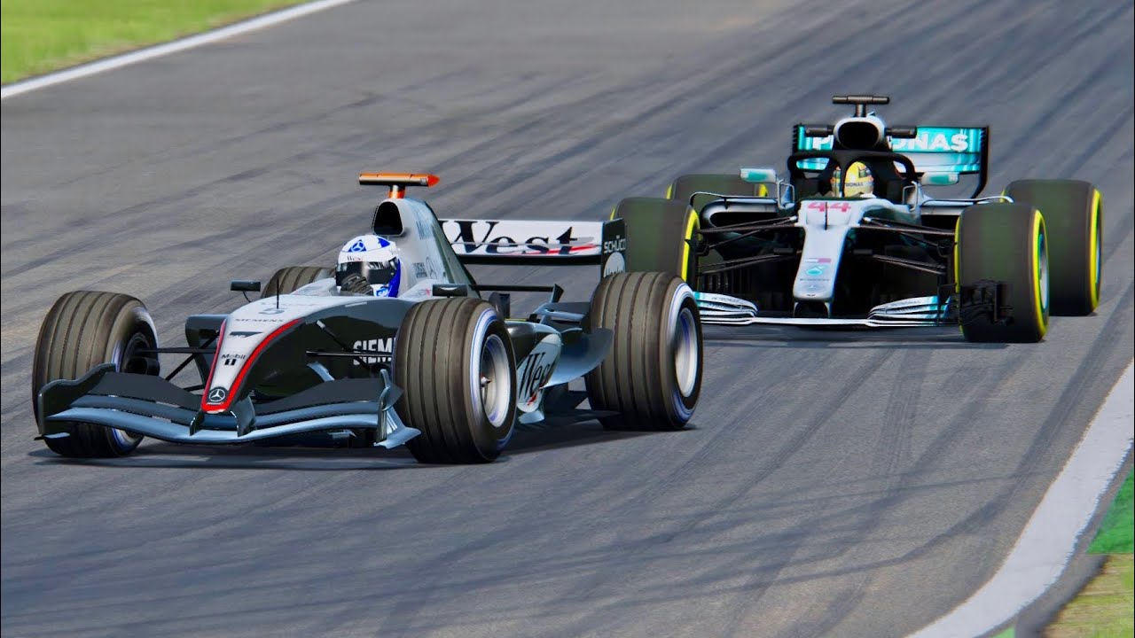 Mercedes F1 2018 vs McLaren F1 2004 -  Monza