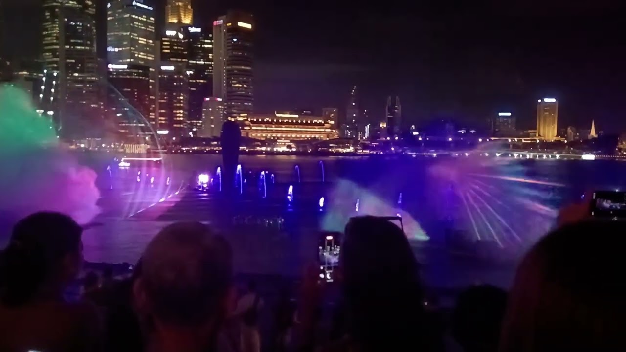 滨海湾花园灯光秀