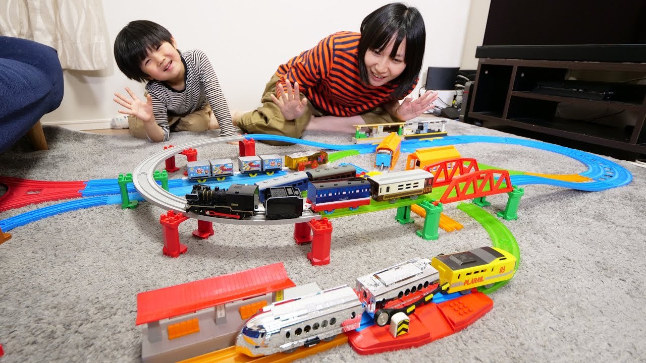 プラレール博2019でかったプラレールであそんだよ