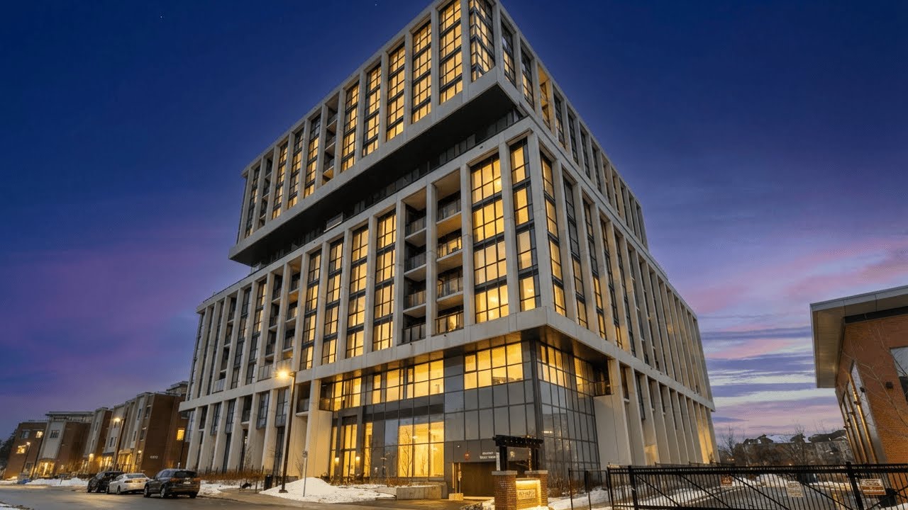 1603 Douglas McCurdy Cmn, Mississauga, ON
