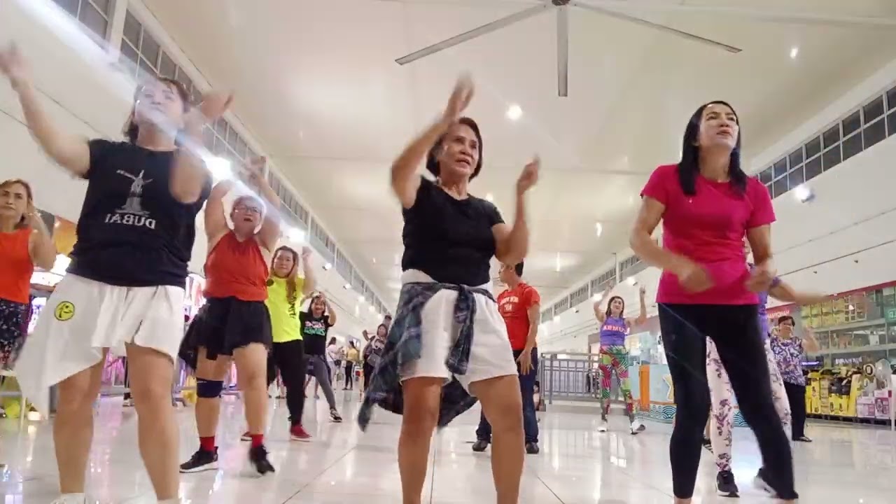 ZumbaInBlack #8 | senia bautista