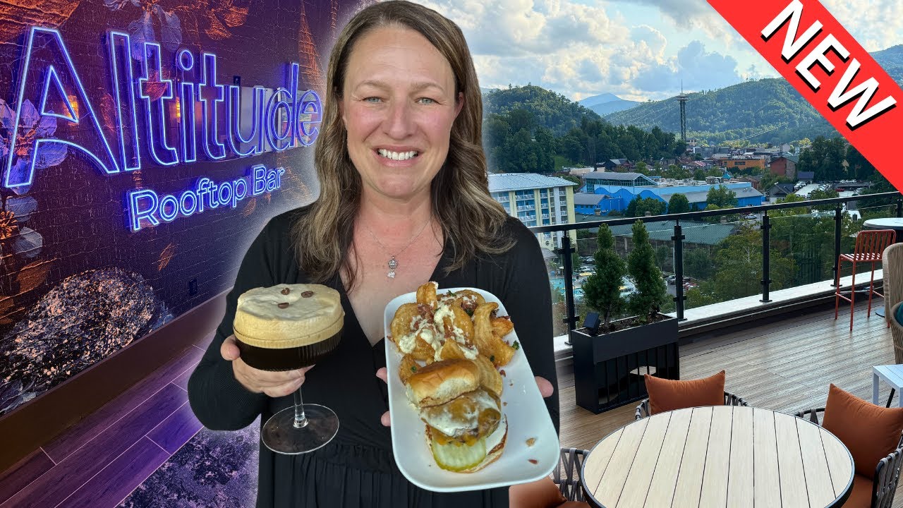 NEW Altitude Rooftop Bar in Gatlinburg Tennessee | Amazing View, Drinks & Food!