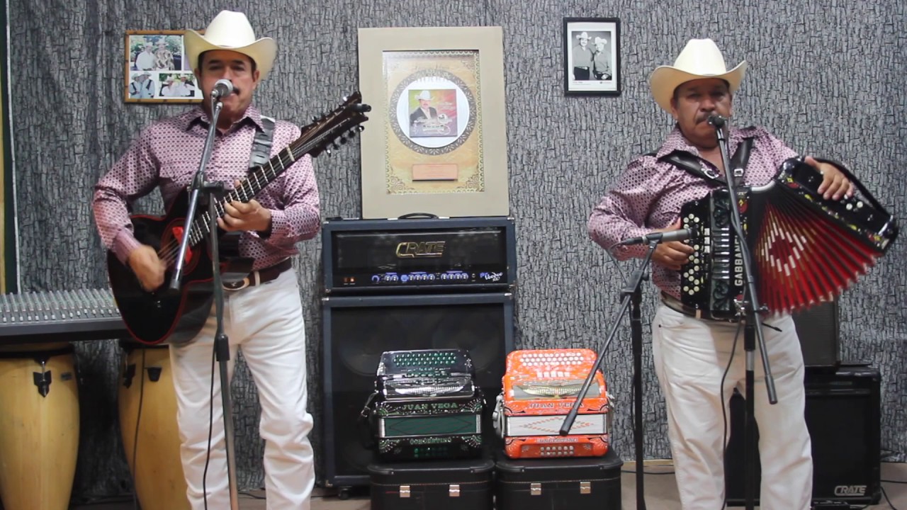 AQUEL AMOR CHUY VEGA