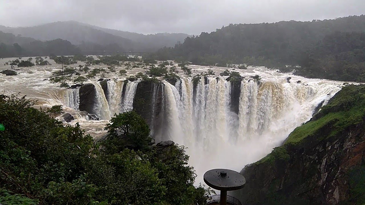 Jog falls in heavy rain | Jogfalls Karnataka India | Famous waterfalls in india | jogfalls full flow