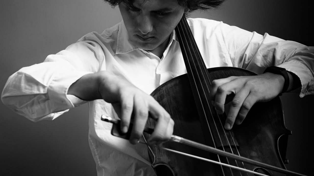 Joseph Haydn - Cello Concierto in C Major, Hob. Vllb:1 - III. Allegro molto | Sebastian Azaña