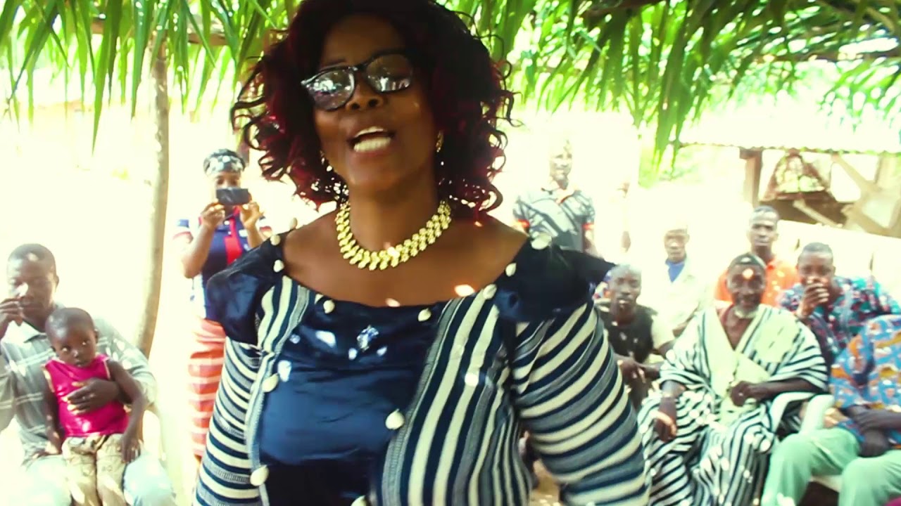Maman Dio ce Zikiliki Clip Officiel