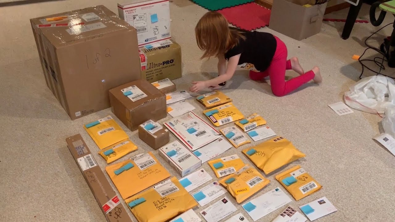 GIGANTIC BOX FILLED WITH SURPRISES (FAN MAIL FRIDAY)