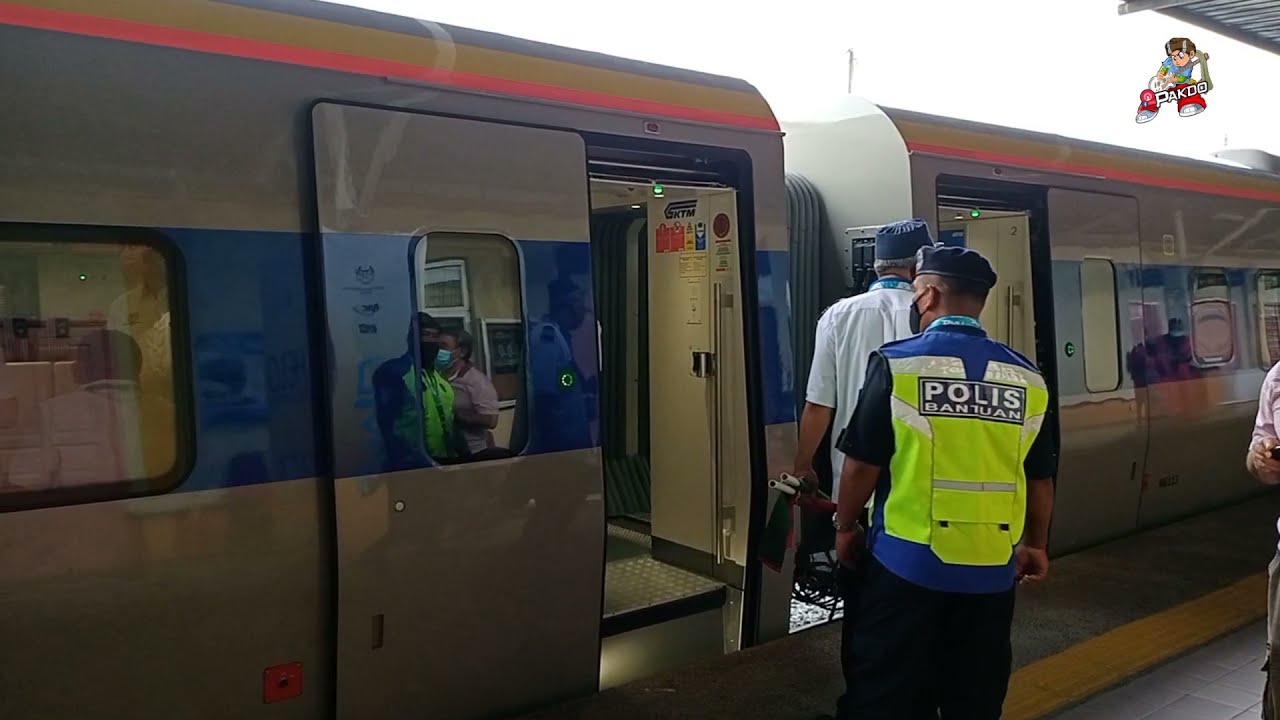 Perasmian Tren Diesel Multiple Unit (DMU) - (KTM) Pantai Timur