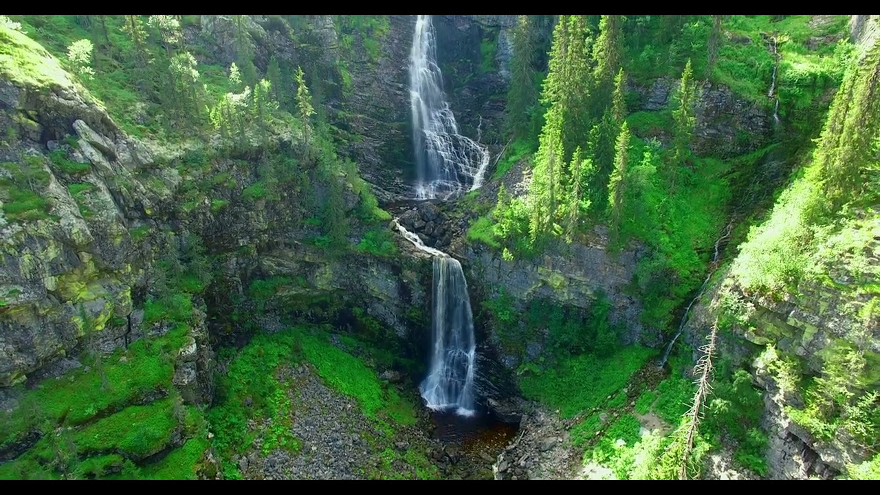 Mesmerizing 4k Drone Footage of Fettjeåfallet Klövsjö Vemdalen