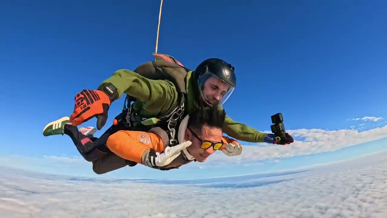 Tandem Skydive at Skydive Algarve | Salto Tandem na Skydive Algarve–  Nandong Zhu's 17/02/26
