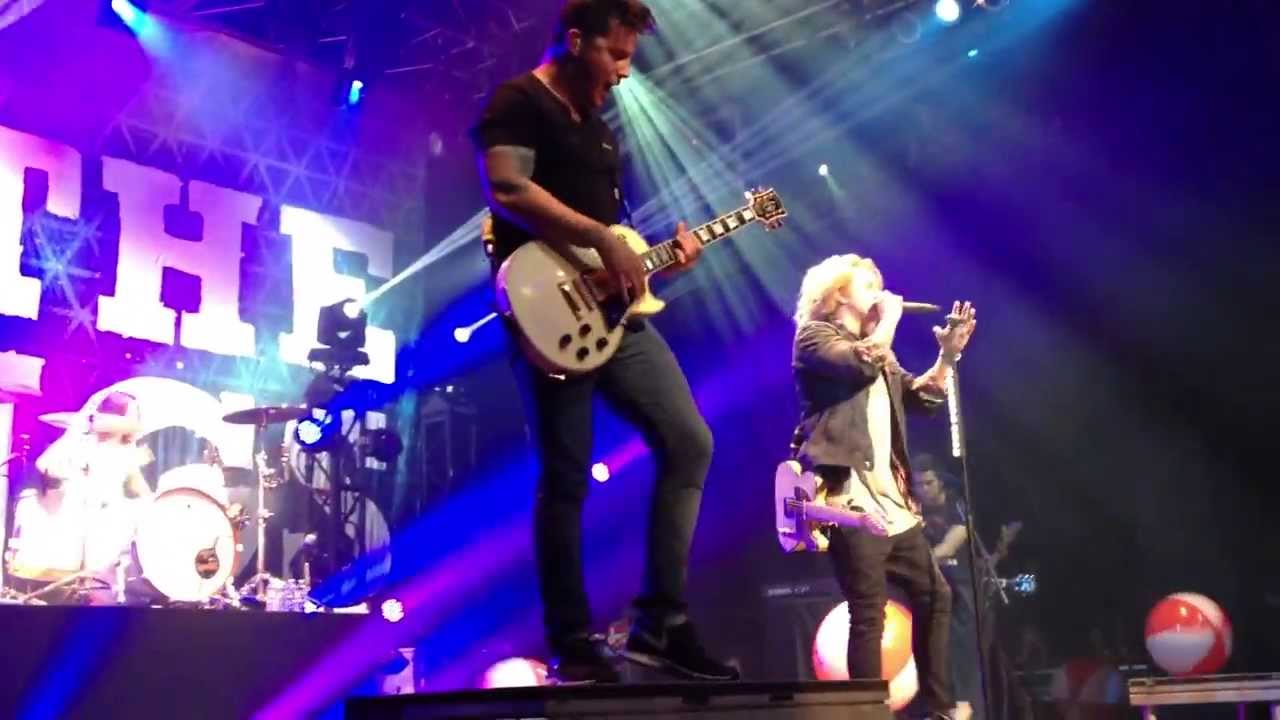 We the Kings Intro at Summer Fest 2013 (Orlando House of Blues)