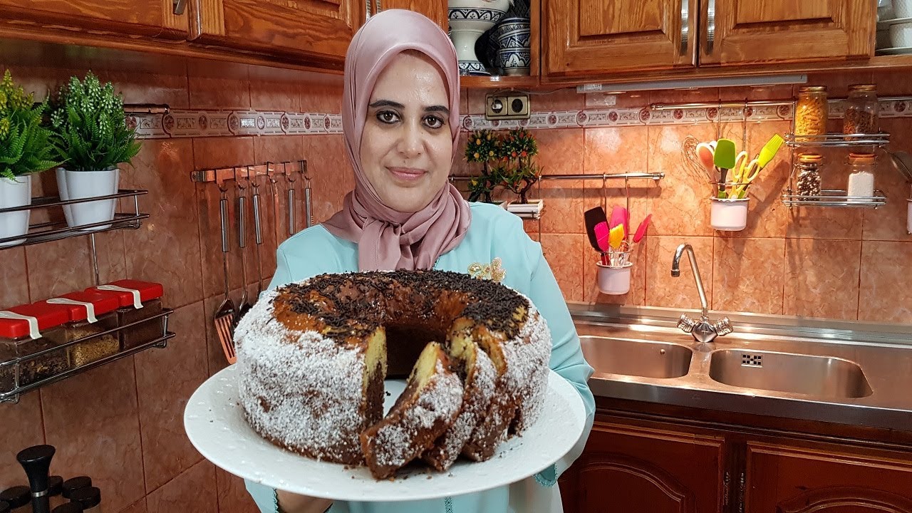 كيكة عائلية إقتصادية بالماء او كيكة الرويضة ههه هشيشة ومعلكة تحفة😉