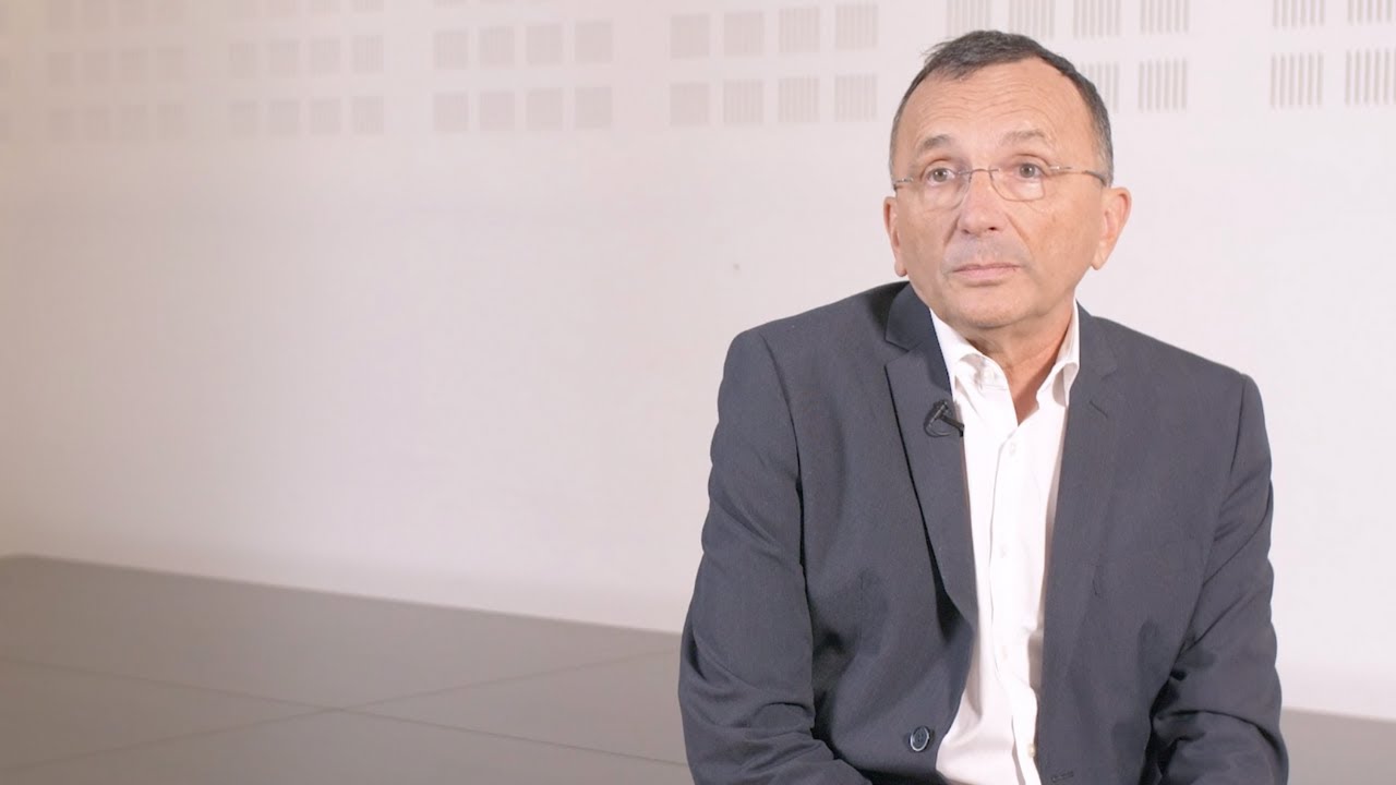 Prof. Yves Pigneur at the conference 