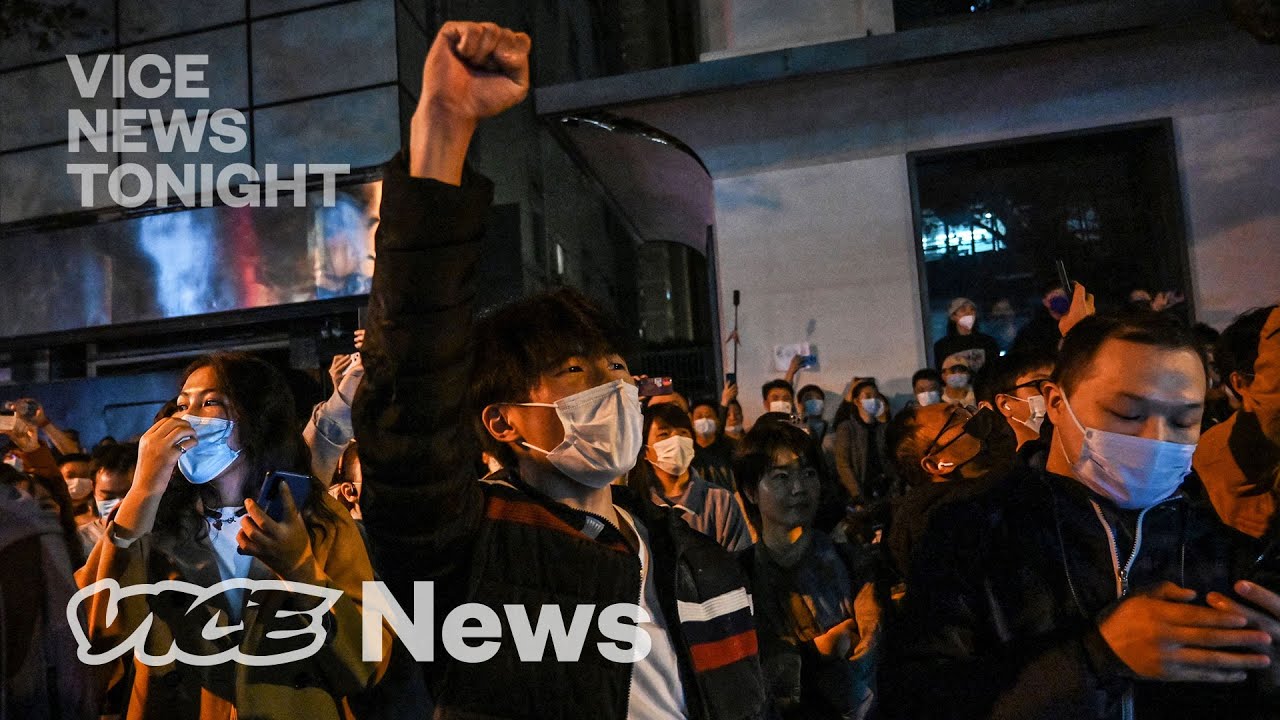 Protestors Fight to End China&rsquo;s COVID Lockdown