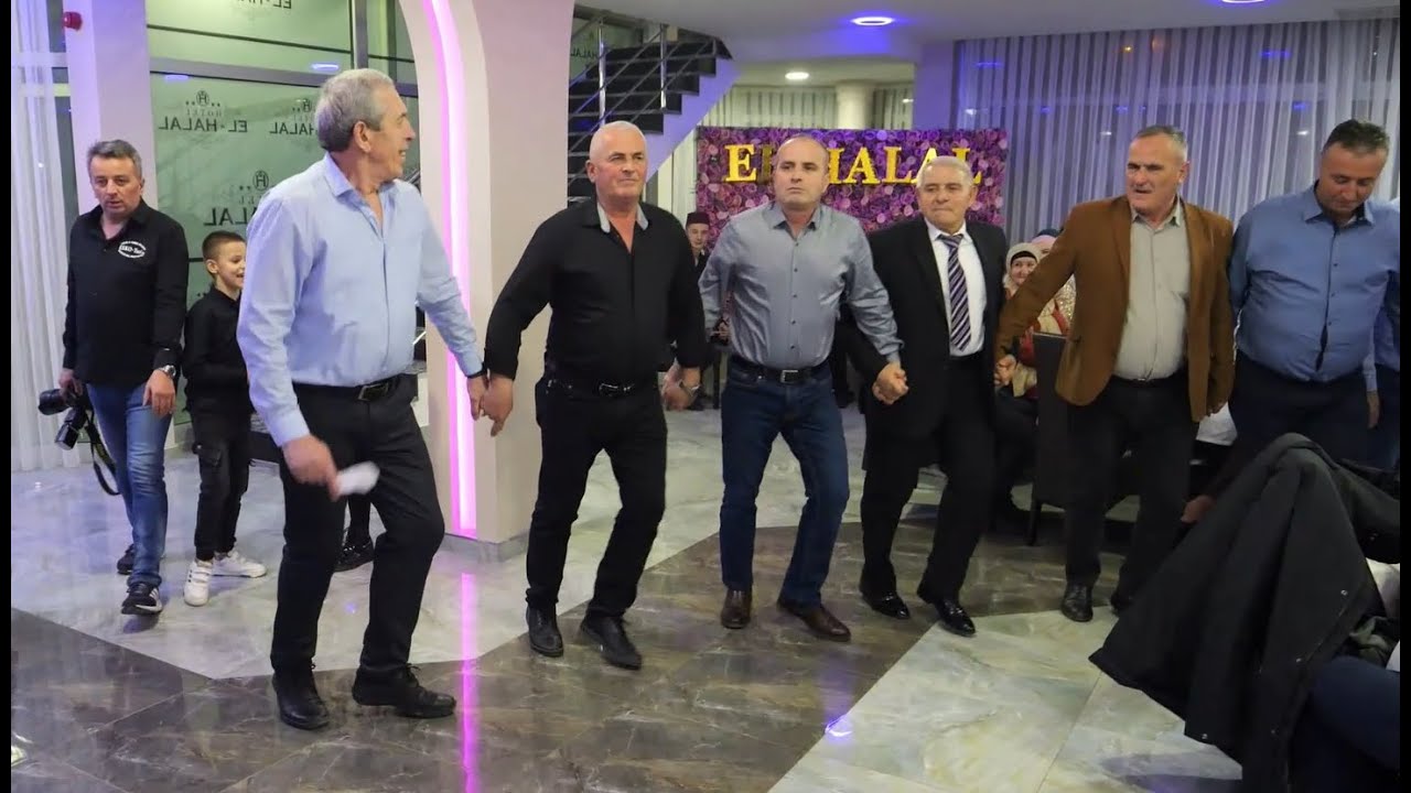 MAJSTORI IGRACI RIJETKO I UZICKO KOLO / SVADBA KLIMENTA