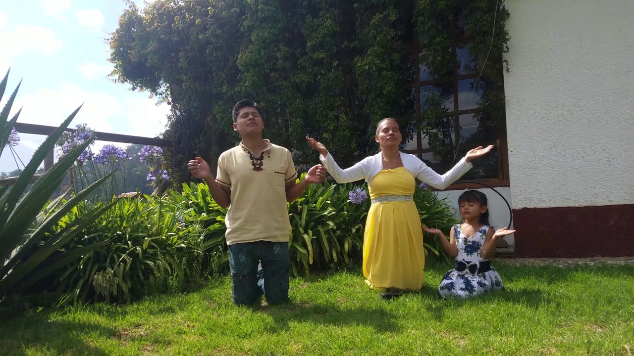 Gracias Jehová // Carmen Oralia