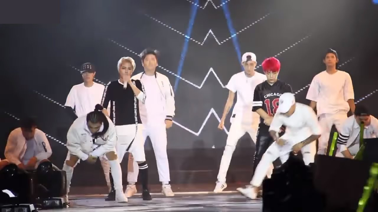UNI5 | C'MON - Xin Hãy Rời Xa [LIVE] Tại Liveshow Của Đông Nhi