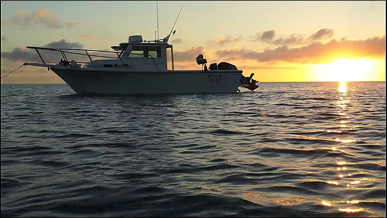 Solo Overnight in the Berry Islands Bahamas Hoffman Cay in a small Crooked Pilothouse Boat